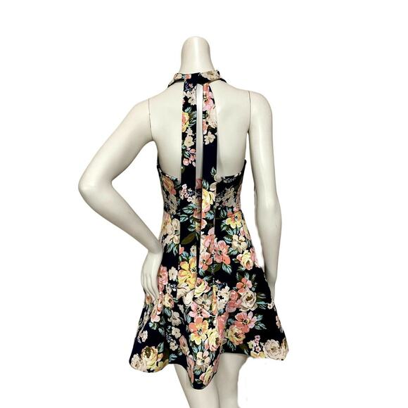 NWT B. Darlin Halter Multi-Colored Floral Short Dress Size 1-2 - Picture 3 of 3